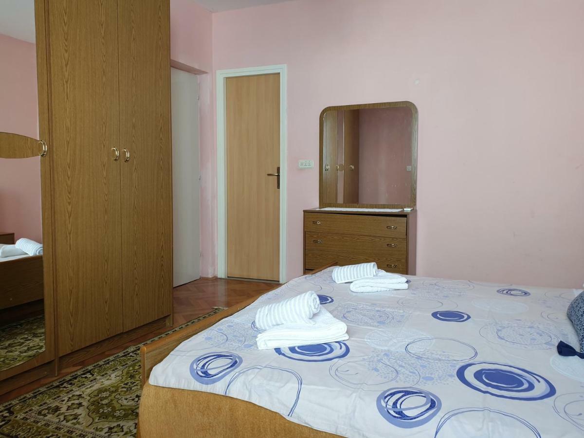 Guest House Miro Novalja Exterior foto